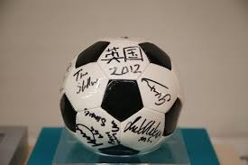 天空体育：曼联大胜进前四，阿森纳小胜利物浦，切尔西三连平